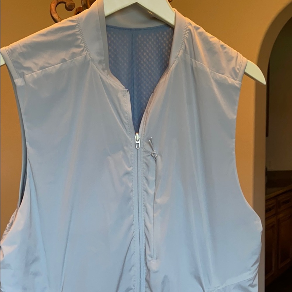 Reversible men’s Lululemon  men’s vest